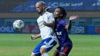 Dua Gol Rashid Tumbangkan Persita, Persib Dekati Puncak Klasemen Sementara Liga 1 2021